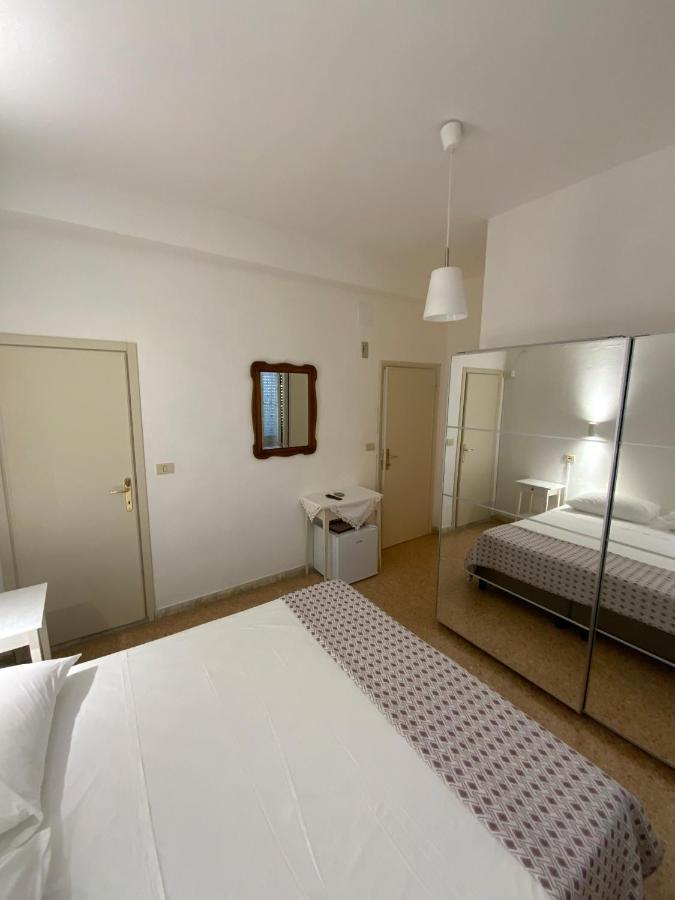 Hotel Naviglio Marina di Pietrasanta Exterior foto